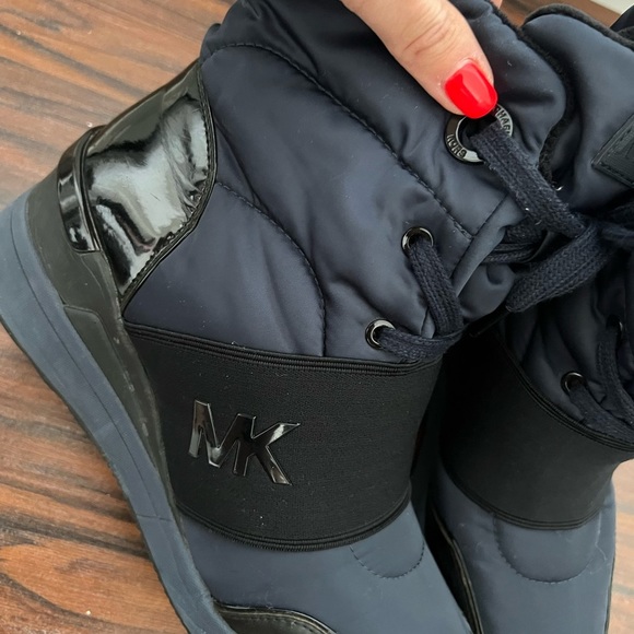 Michael Kors Shay wedge sneakers booties - Picture 10 of 17